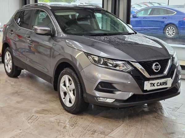 Nissan Qashqai Hatchback, Diesel, 2019, Grey