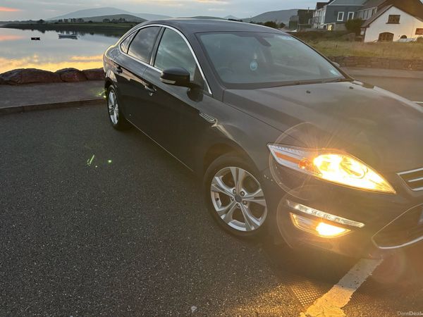 Ford Mondeo Hatchback, Diesel, 2014, Grey