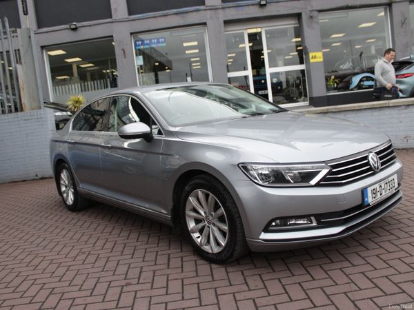 Volkswagen Passat Saloon, Diesel, 2019, Grey