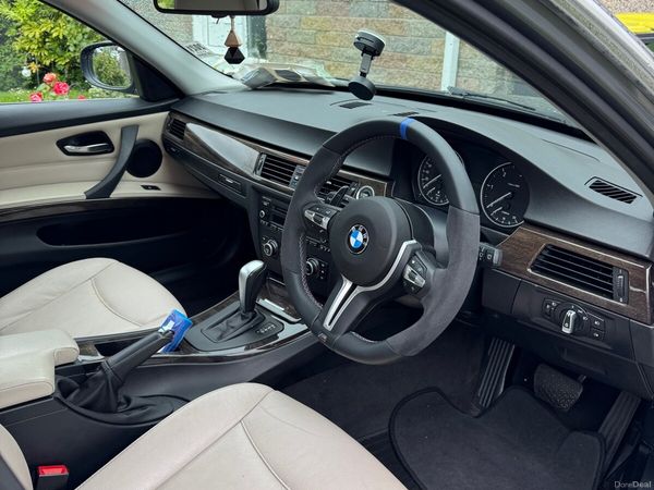 BMW 3-Series Saloon, Diesel, 2011, Grey