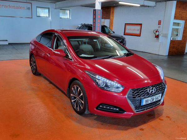 Hyundai i40 Saloon, Diesel, 2019, Red