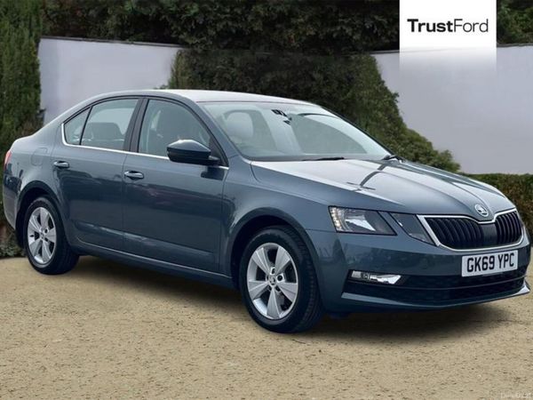 Skoda Octavia Hatchback, Petrol, 2019, Grey