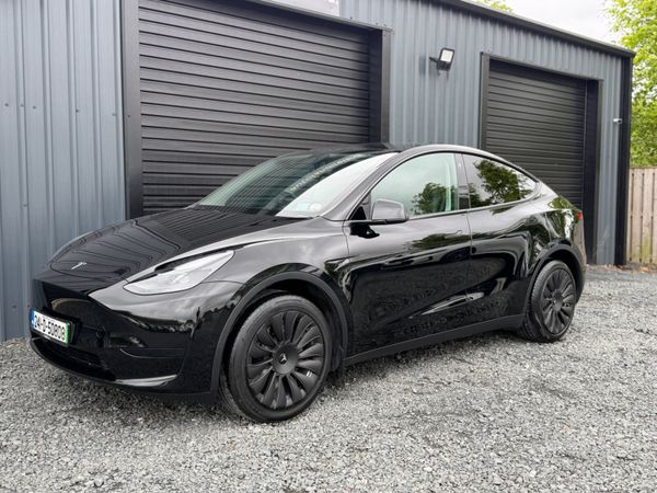 Tesla Model Y SUV, Electric, 2024, Black