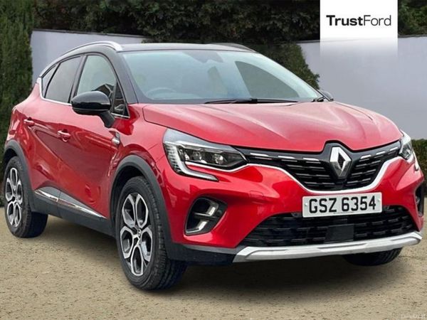 Renault Captur Hatchback, Petrol Hybrid, 2022, Red