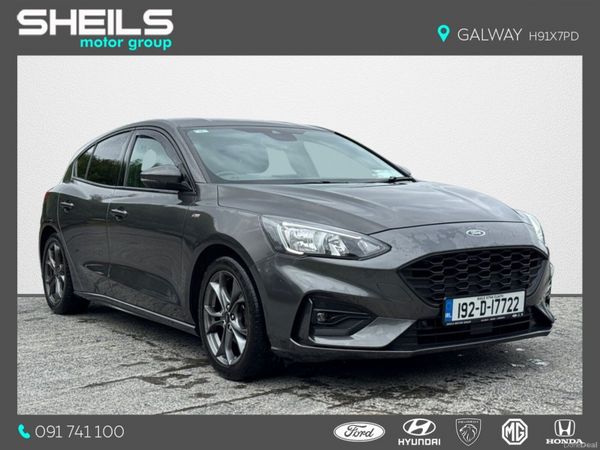 Ford Focus Hatchback, Petrol, 2019, Grey