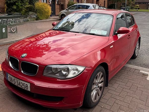 BMW 1-Series Hatchback, Petrol, 2008, Red