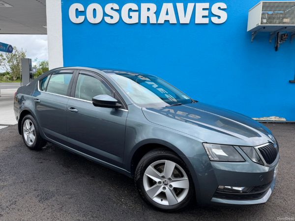 Skoda Octavia Hatchback, Diesel, 2020, Grey