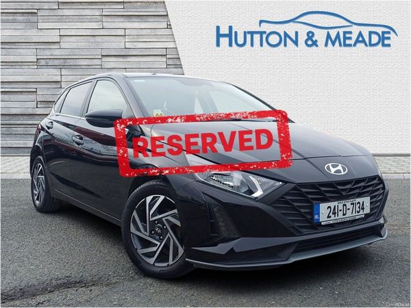 Hyundai i20 Hatchback, Petrol, 2024, Black