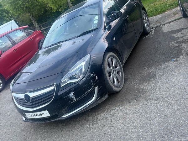 Vauxhall Insignia Hatchback, Diesel, 2017, Black