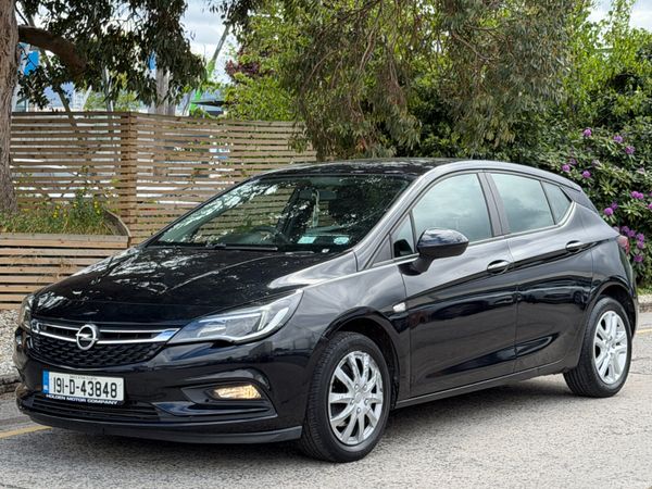 Opel Astra Hatchback, Petrol, 2019, Black