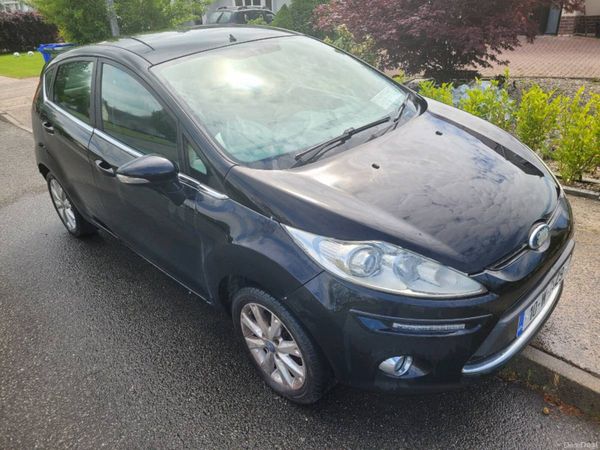 Ford Fiesta Hatchback, Diesel, 2010, Black