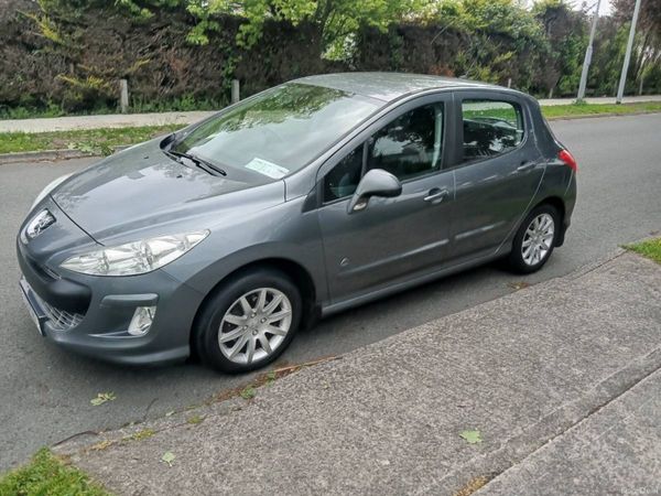 Peugeot 308 Hatchback, Diesel, 2011, Grey