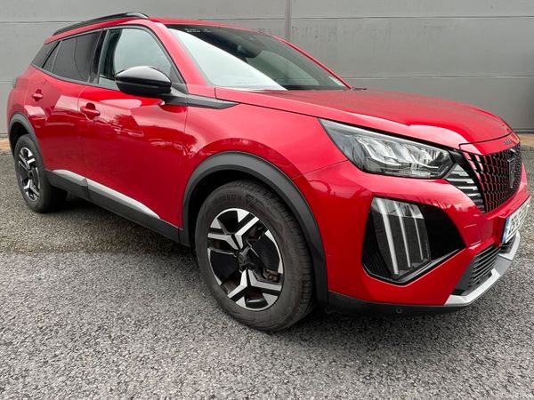 Peugeot 2008 MPV, Petrol, 2025, Red