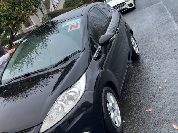 Ford Fiesta Hatchback, Diesel, 2012, Black