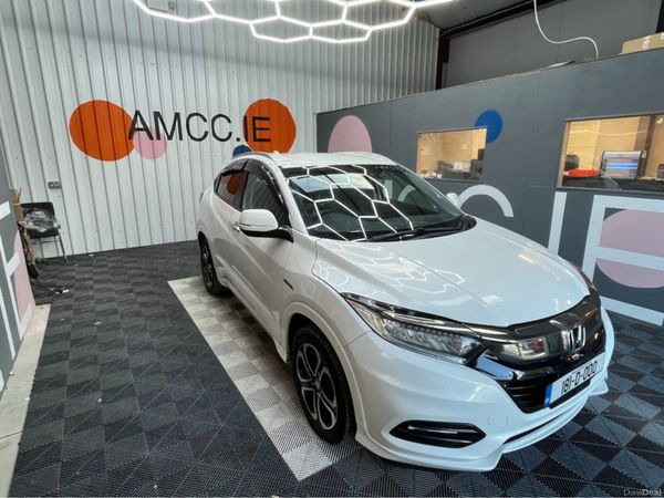 Honda Vezel SUV, Petrol Hybrid, 2018, White