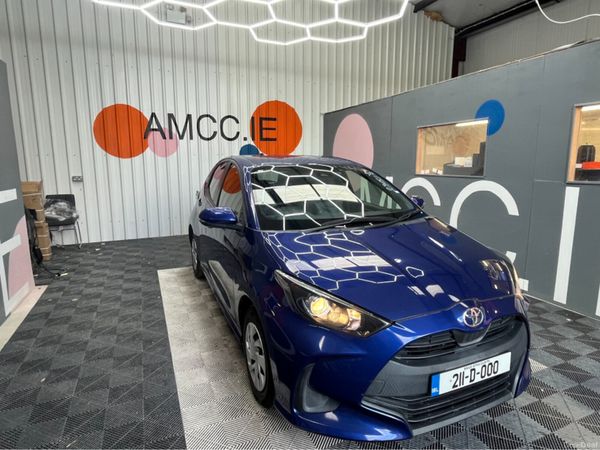 Toyota Yaris Hatchback, Petrol, 2021, Blue