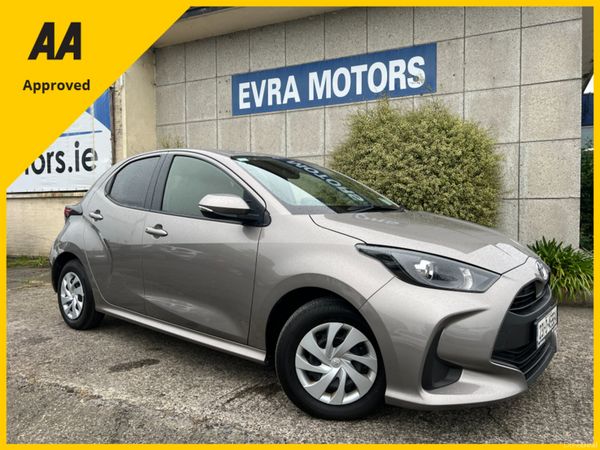 Toyota Yaris Hatchback, Petrol, 2023, Brown
