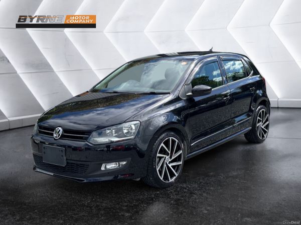 Volkswagen Polo Hatchback, Petrol, 2014, Black