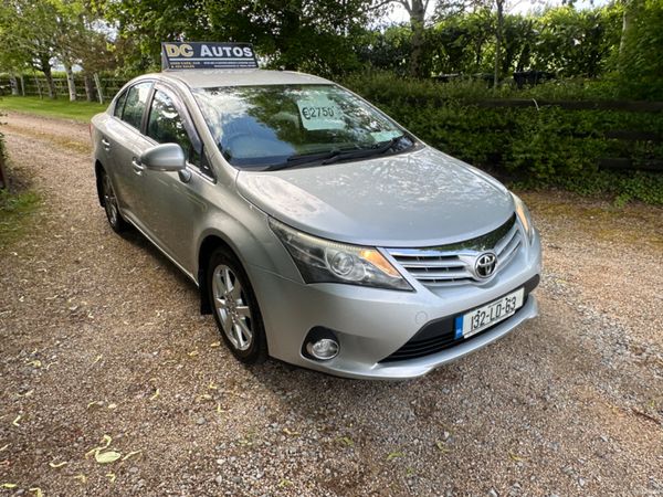 Toyota Avensis Saloon, Diesel, 2013, Silver