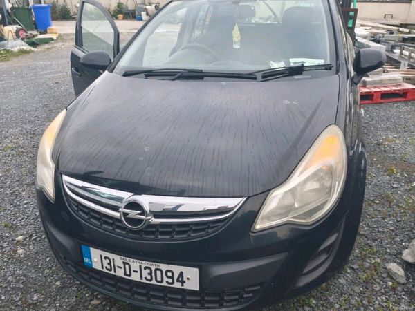 Opel Corsa Hatchback, Petrol, 2013, Black