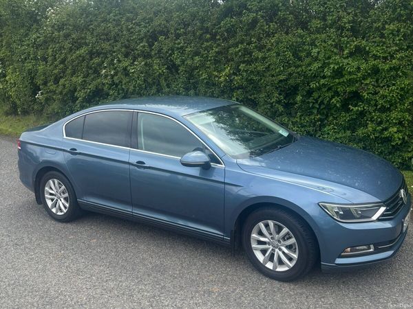 Volkswagen Passat Saloon, Diesel, 2016, Blue