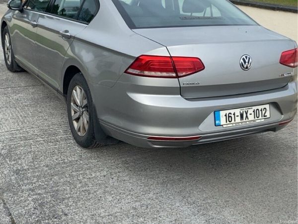 Volkswagen Passat Saloon, Diesel, 2016, Silver