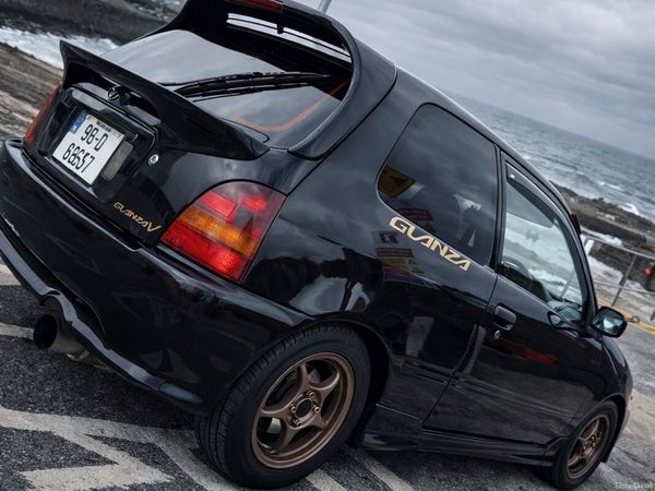 Toyota Starlet Hatchback, Petrol, 1996, Black