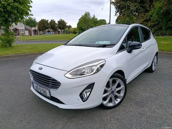 Ford Fiesta Hatchback, Petrol, 2018, White