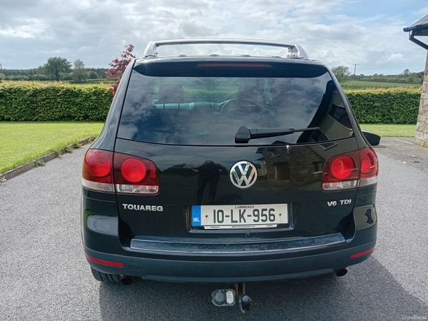 Volkswagen Touareg SUV, Diesel, 2010, Black
