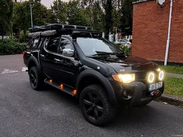 Mitsubishi L200 SUV, Diesel, 2006, Black