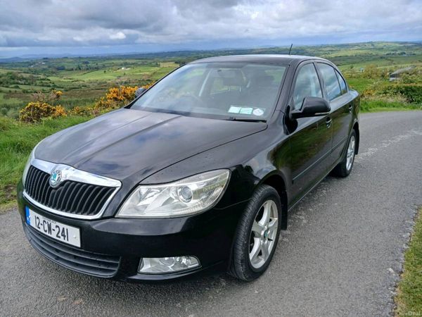 Skoda Octavia Saloon, Diesel, 2012, Black