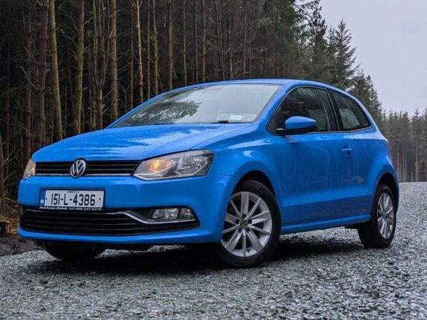 Volkswagen Polo Hatchback, Petrol, 2015, Blue