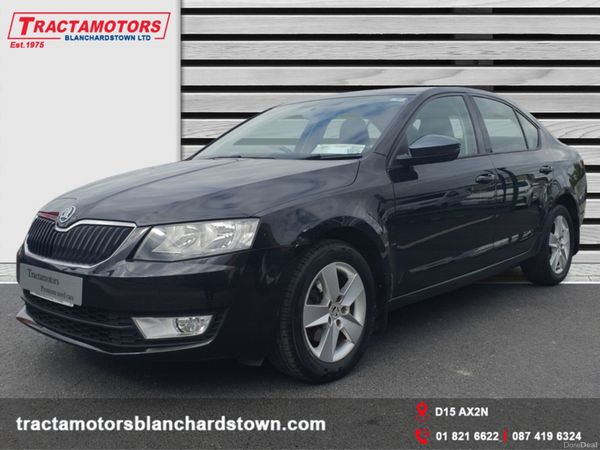 Skoda Octavia Hatchback, Petrol, 2016, Black