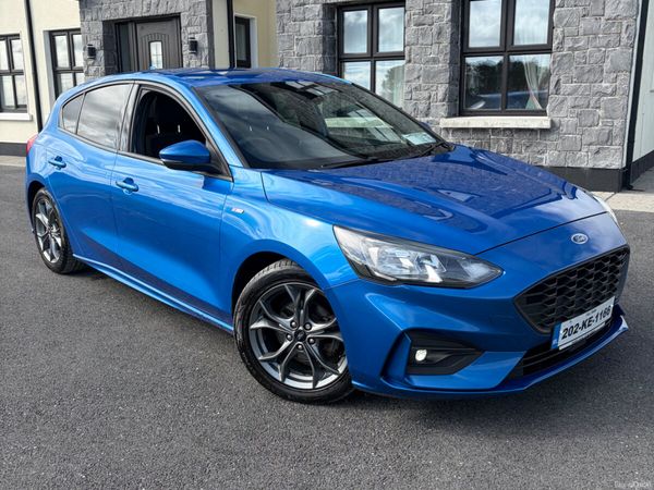 Ford Focus Hatchback, Diesel, 2020, Blue