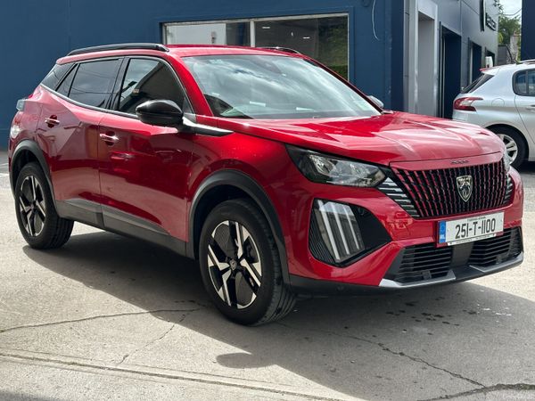 Peugeot 2008 MPV, Petrol, 2025, Red