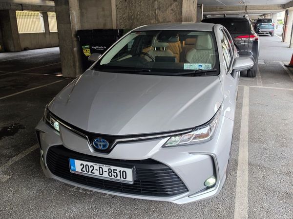 Toyota Corolla Saloon, Petrol Hybrid, 2020, Grey