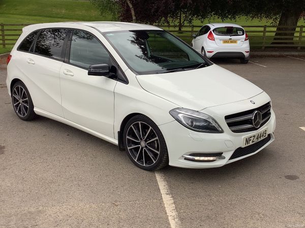 Mercedes-Benz B-Class MPV, Diesel, 2013, White
