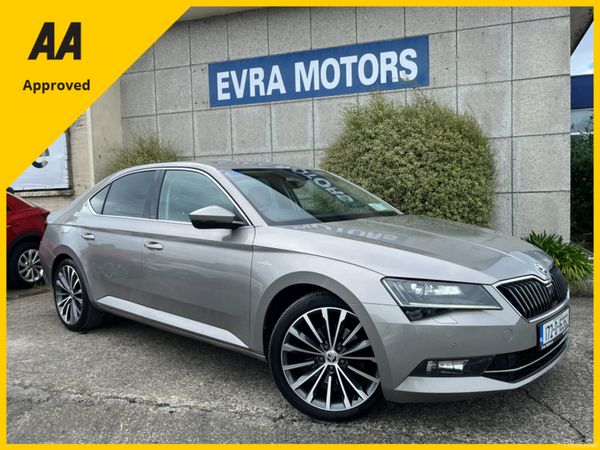 Skoda Superb Saloon, Diesel, 2017, Yellow