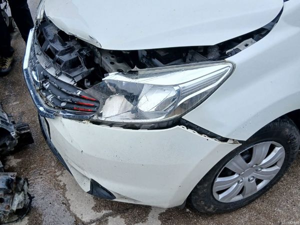 Nissan Note MPV, Petrol, 2014, White