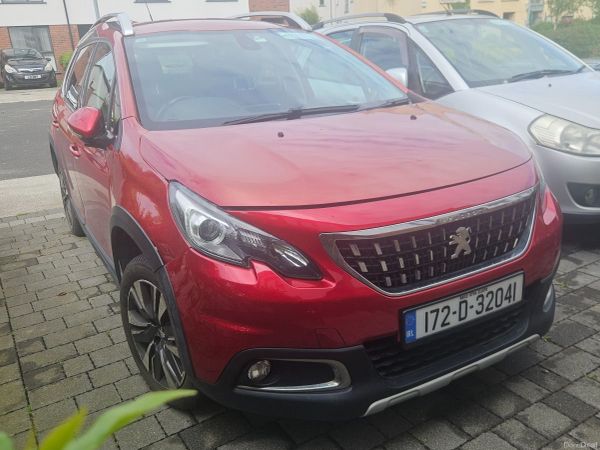 Peugeot 2008 Hatchback, Petrol, 2017, Red
