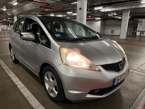 Honda Jazz Hatchback, Petrol, 2009, Grey