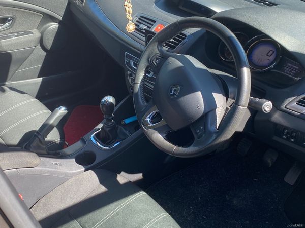 Renault Fluence Saloon, Diesel, 2014, Gold