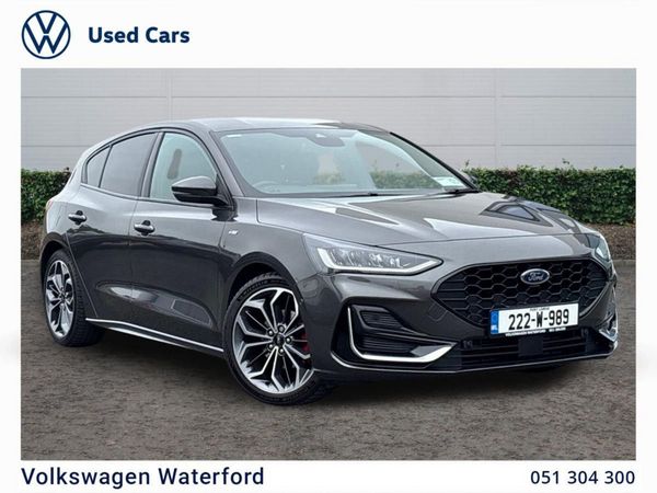 Ford Focus Hatchback, Petrol, 2022, Grey