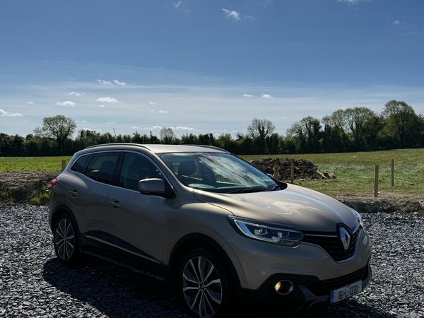 Renault Kadjar SUV, Diesel, 2016, Gold