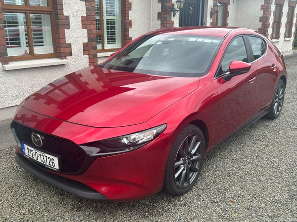 Mazda Mazda3 Hatchback, Petrol, 2021, Red