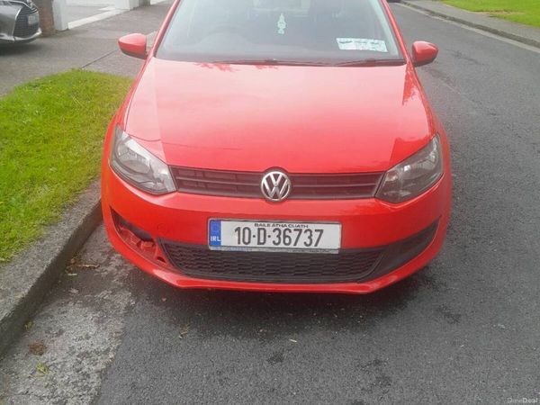 Volkswagen Polo Hatchback, Petrol, 2010, Red