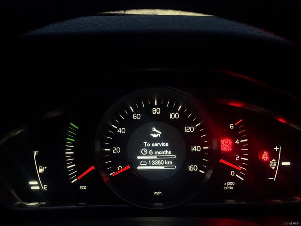 Volvo V40 Hatchback, Diesel, 2013, Black