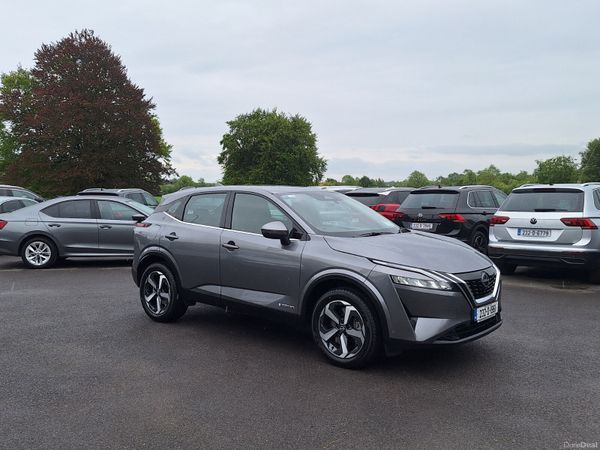 Nissan Qashqai MPV, Petrol, 2023, Grey