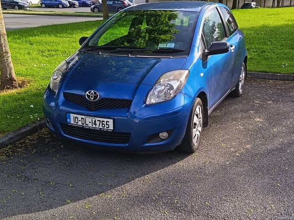 Toyota Yaris Hatchback, Petrol, 2010, Blue