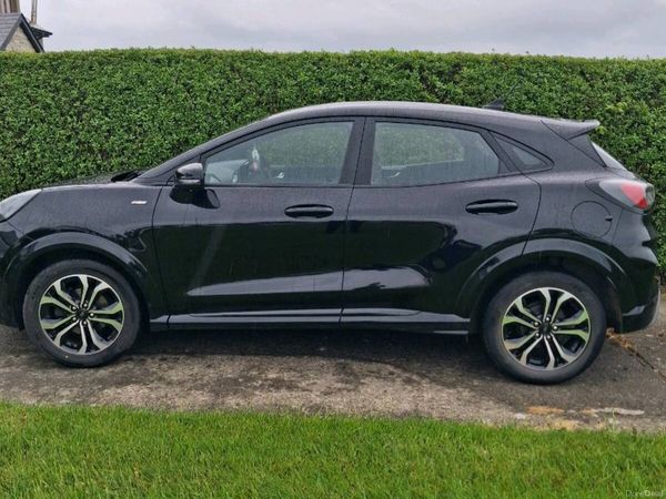Ford Puma MPV, Petrol Hybrid, 2022, Black